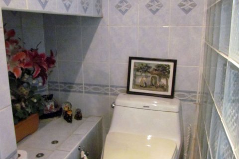 House in Pattaya, Thailand 3 bedrooms № 23478 - photo 24