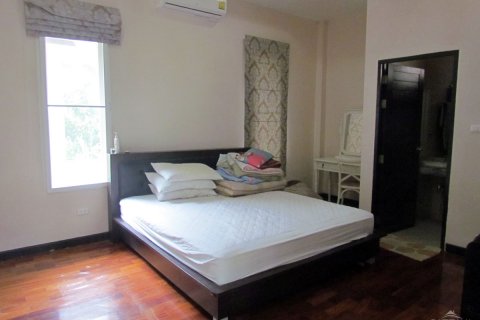 House in Pattaya, Thailand 3 bedrooms № 20273 - photo 20
