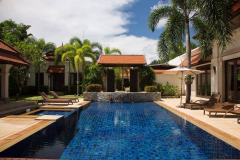 House in Bang Tao, Thailand 5 bedrooms № 3251 - photo 1