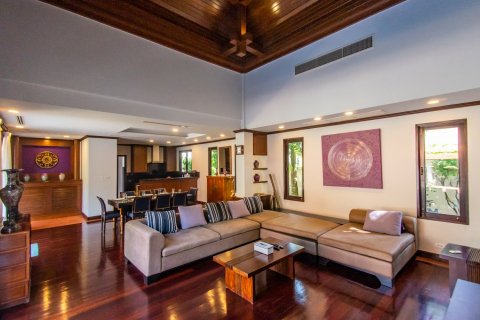 House in Bang Tao, Thailand 4 bedrooms № 3341 - photo 2