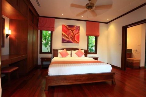 House in Bang Tao, Thailand 4 bedrooms № 3240 - photo 10