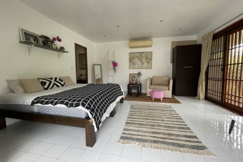House in Bang Tao, Thailand 3 bedrooms № 3687 - photo 11