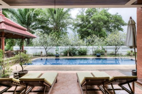 House in Bang Tao, Thailand 4 bedrooms № 3279 - photo 1