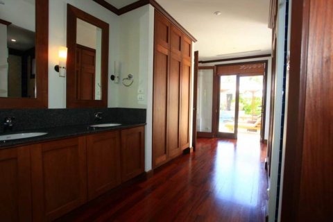 House in Bang Tao, Thailand 4 bedrooms № 3285 - photo 8