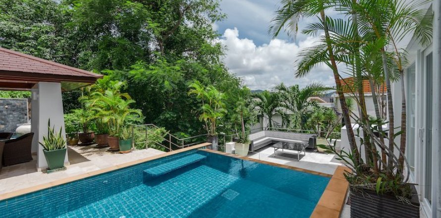 House in Patong, Thailand 3 bedrooms № 3532