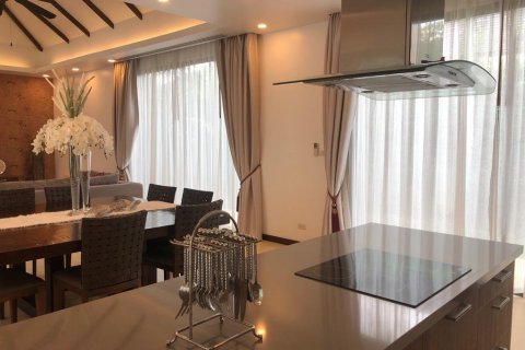 House in Bang Tao, Thailand 4 bedrooms № 3540 - photo 12