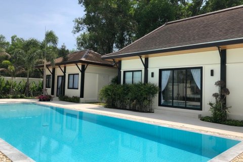House in Bang Tao, Thailand 4 bedrooms № 3462 - photo 1