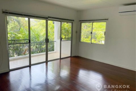 House in Bangkok, Thailand 4 bedrooms № 19490 - photo 8