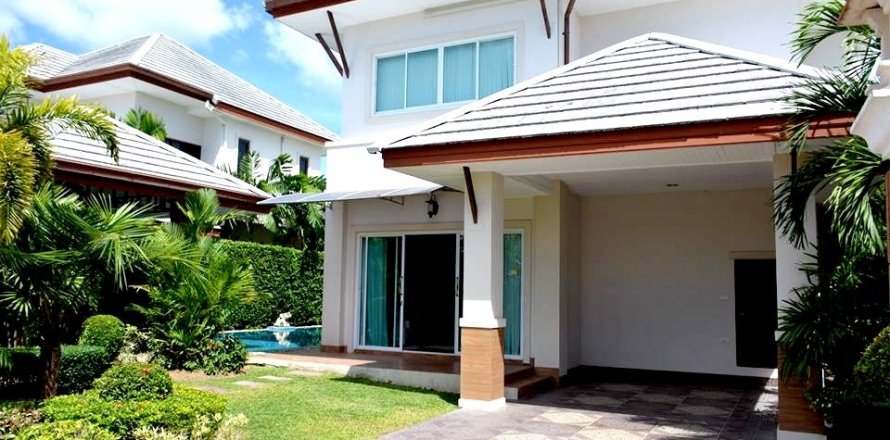House in Pattaya, Thailand 3 bedrooms № 25750