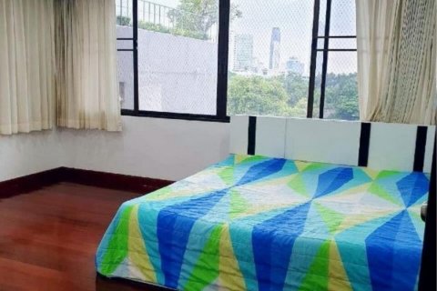 Condo in Bangkok, Thailand, 3 bedrooms  № 26072 - photo 9
