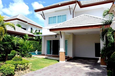 House in Pattaya, Thailand 3 bedrooms № 25750 - photo 2