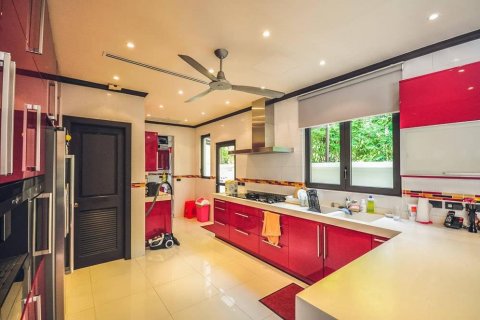 House in Bang Tao, Thailand 4 bedrooms № 3184 - photo 10