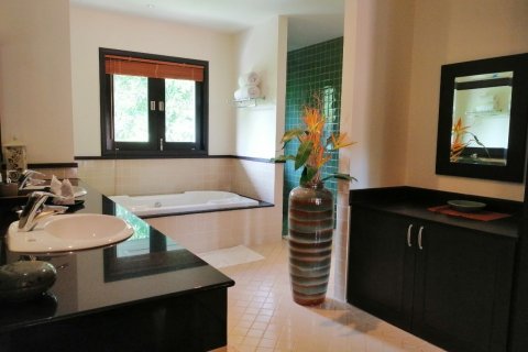 House in Bang Tao, Thailand 4 bedrooms № 3725 - photo 18