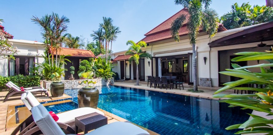House in Bang Tao, Thailand 4 bedrooms № 3341