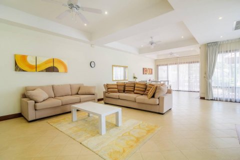 House in Bang Tao, Thailand 4 bedrooms № 3315 - photo 10