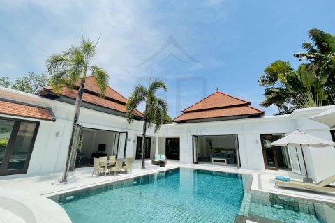House in Bang Tao, Thailand 5 bedrooms № 3852 - photo 1