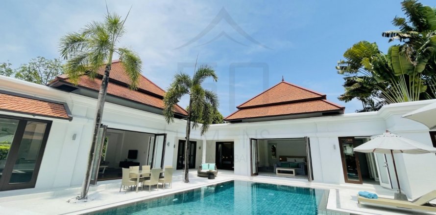 House in Bang Tao, Thailand 5 bedrooms № 3852