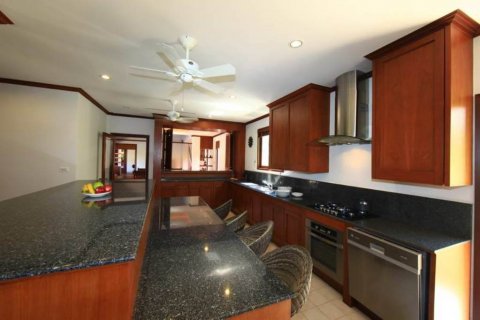 House in Bang Tao, Thailand 4 bedrooms № 3285 - photo 5