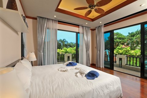 House on Nai Harn Beach, Thailand 4 bedrooms № 3383 - photo 30