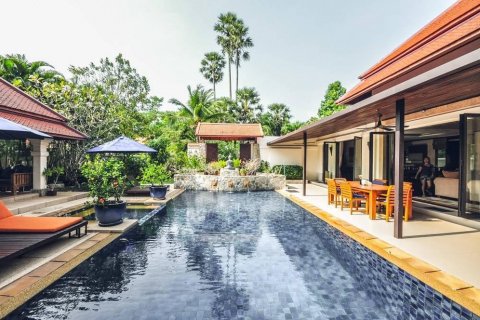 House in Bang Tao, Thailand 4 bedrooms № 3184 - photo 1