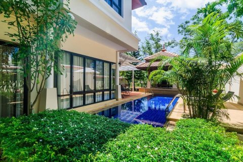 House in Bang Tao, Thailand 4 bedrooms № 3315 - photo 2