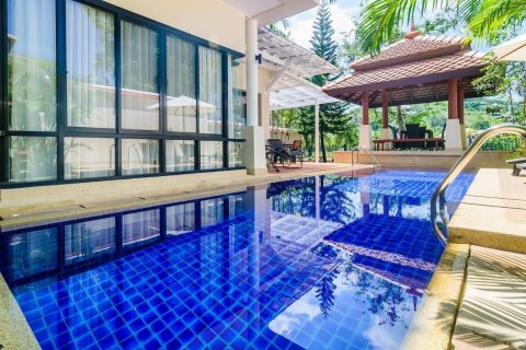 House in Bang Tao, Thailand 4 bedrooms № 3315 - photo 1