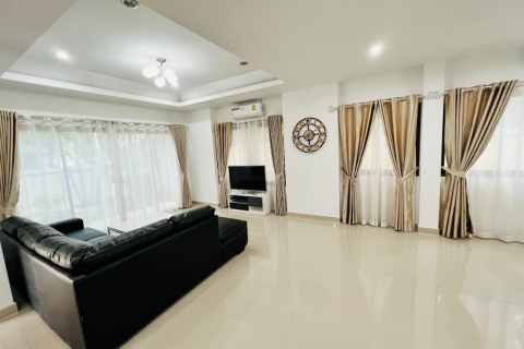 House in Pattaya, Thailand 4 bedrooms № 25752 - photo 10