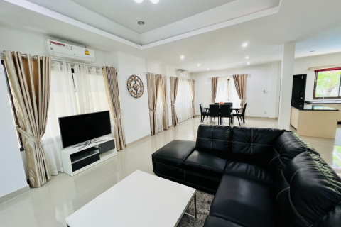 House in Pattaya, Thailand 4 bedrooms № 25752 - photo 8