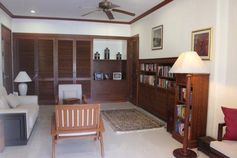House in Bang Tao, Thailand 4 bedrooms № 3551 - photo 18