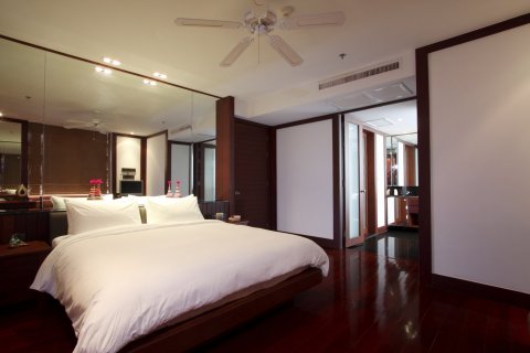 Condo in Ko Kaeo, Thailand, 3 bedrooms  № 3673 - photo 8