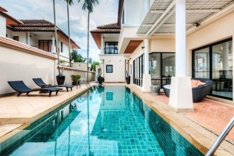 House in Bang Tao, Thailand 3 bedrooms № 3276 - photo 1