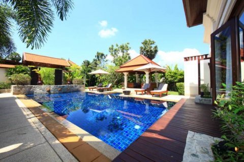 House in Bang Tao, Thailand 4 bedrooms № 3285 - photo 1