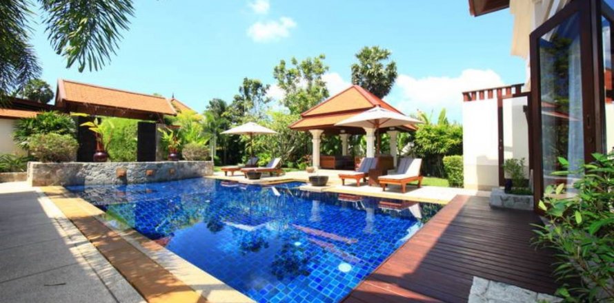 House in Bang Tao, Thailand 4 bedrooms № 3285