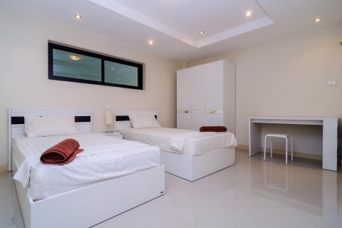 Condo on Nai Harn Beach, Thailand, 2 bedrooms  № 3507 - photo 10