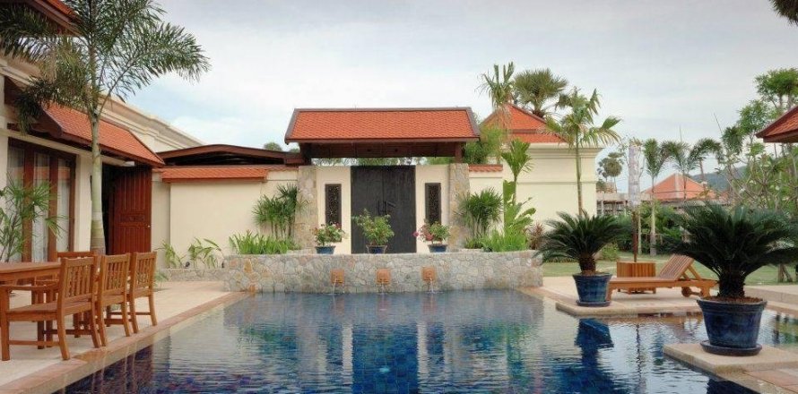 House in Bang Tao, Thailand 4 bedrooms № 3240