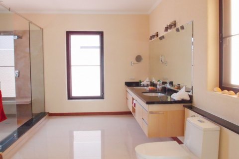 House in Pattaya, Thailand 4 bedrooms № 8618 - photo 23