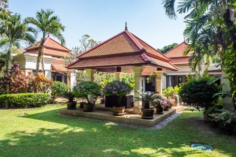 House in Bang Tao, Thailand 4 bedrooms № 3341 - photo 19