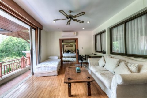 House in Bang Tao, Thailand 4 bedrooms № 3279 - photo 11