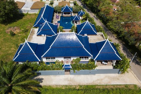 House in Bang Tao, Thailand 8 bedrooms № 3483 - photo 6