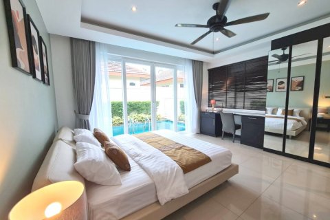 House in Pattaya, Thailand 4 bedrooms № 28591 - photo 22