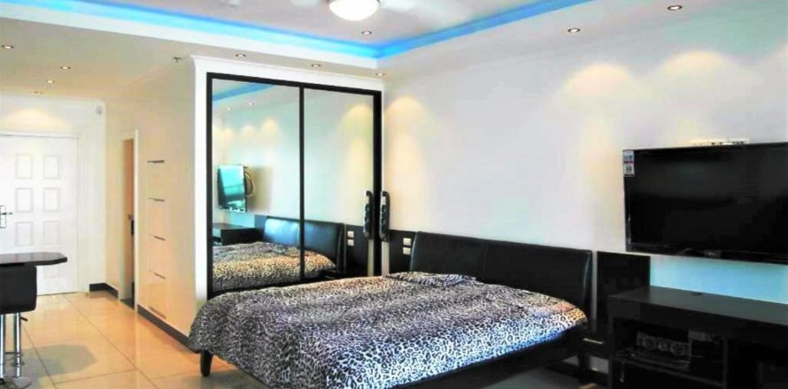 Studio in the Condo in Pattaya, Thailand in View Talay 8  № 28540