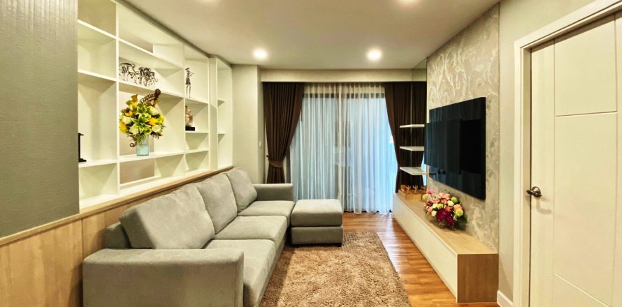 Condo in Pattaya, Thailand, 2 bedrooms in Dusit Grand Park  № 29229