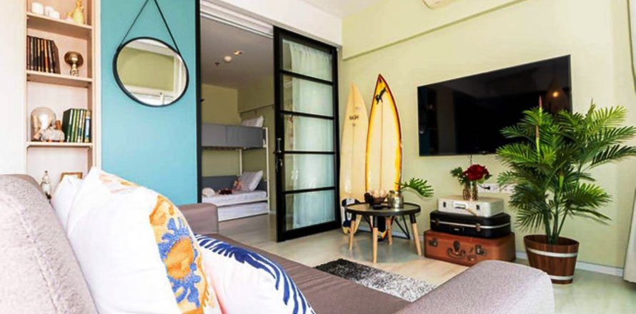 Condo in Pattaya, Thailand, 3 bedrooms in Veranda Residence  № 27597