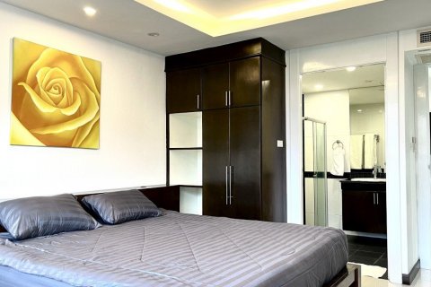 Condo in Pattaya, Thailand, 2 bedrooms  № 28592 - photo 15