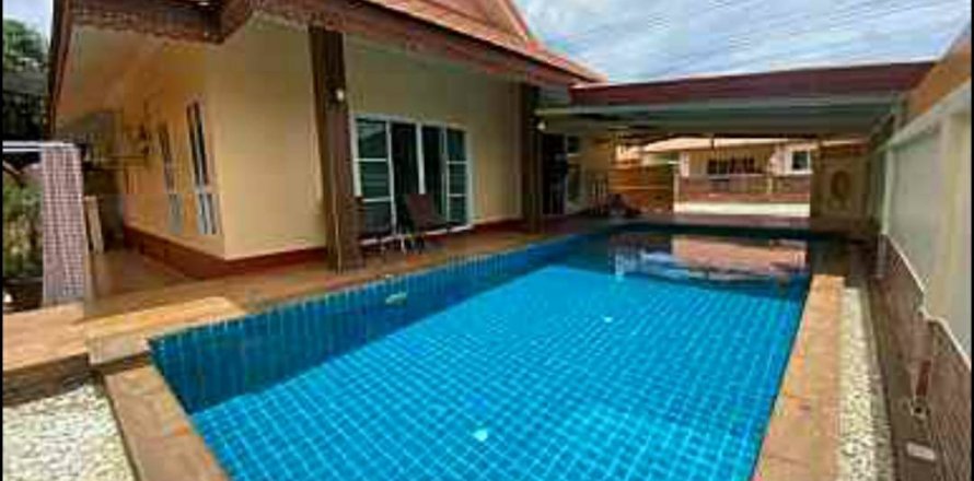 House in Pattaya, Thailand 3 bedrooms № 29151