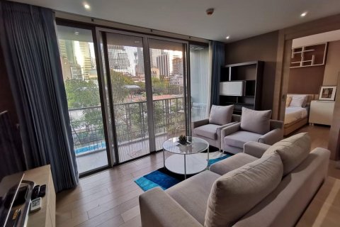 Condo in Bangkok, Thailand, 2 bedrooms  № 27405 - photo 1