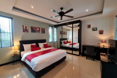 House in Pattaya, Thailand 4 bedrooms № 28591 - photo 18