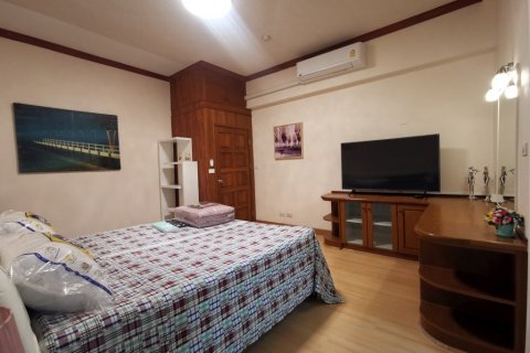Condo in Pattaya, Thailand, 2 bedrooms  № 8491 - photo 23