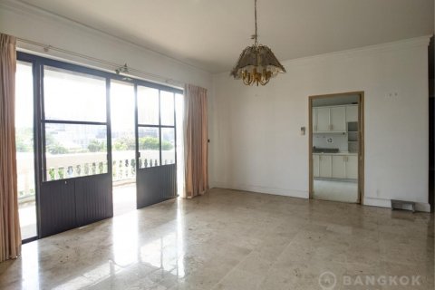 Condo in Bangkok, Thailand, 3 bedrooms  № 29164 - photo 7