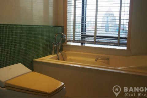 Condo in Bangkok, Thailand, 3 bedrooms  № 28949 - photo 19